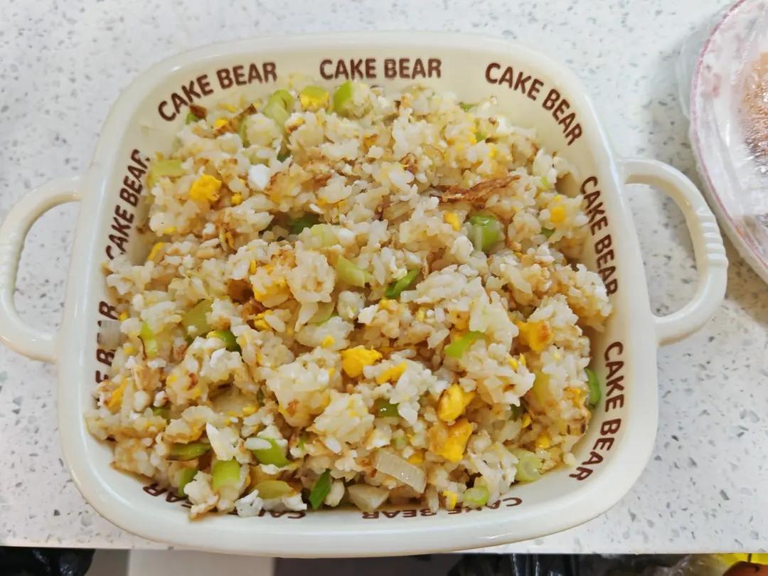 【一碗蛋炒饭】最最最简单的炒饭！！！