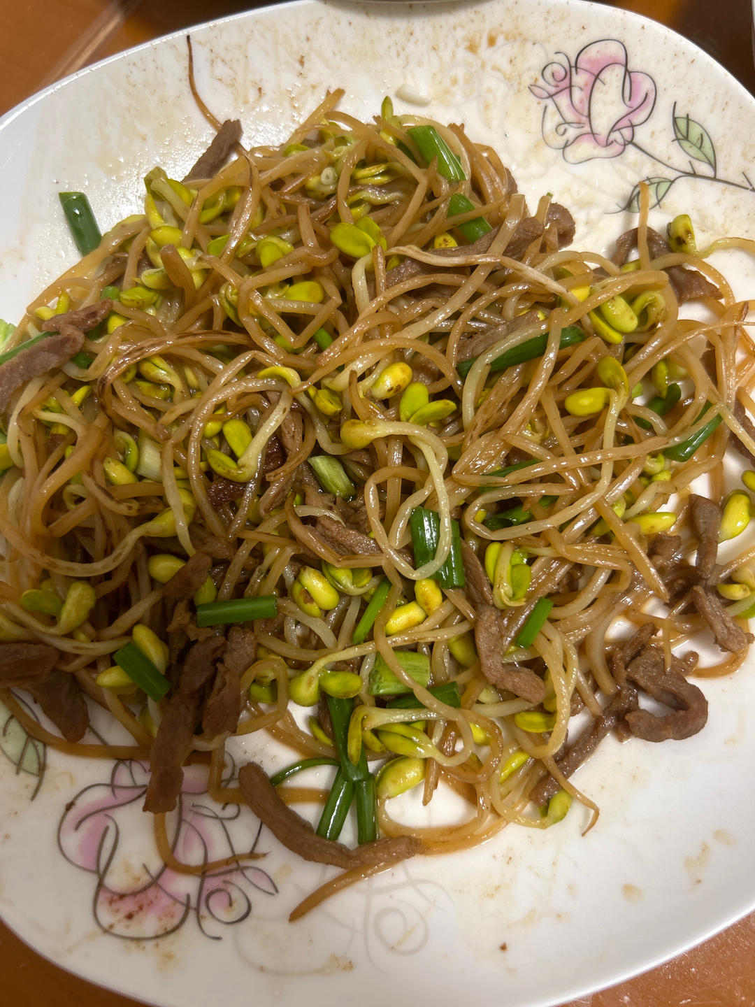 豆芽炒肉丝