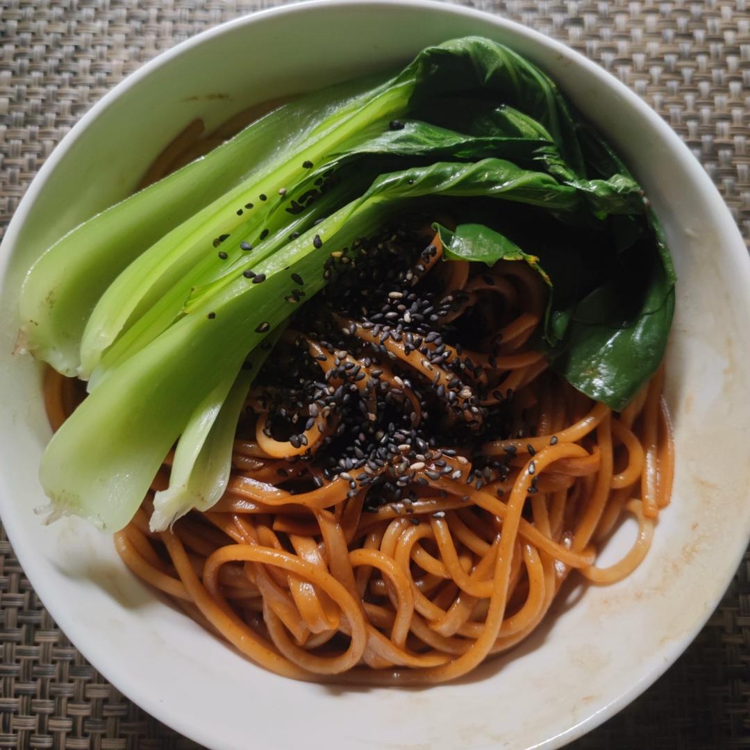 10分钟搞定的一碗葱油拌面
