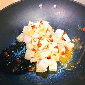 下饭西红柿木耳炖豆腐的做法 步骤5