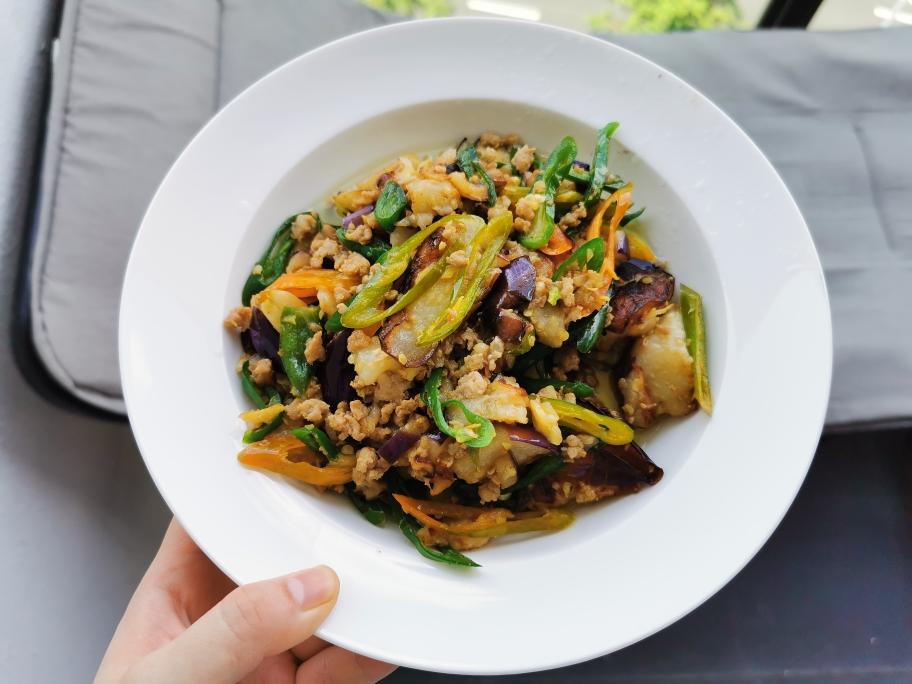 米饭杀手～青椒肉沫茄子