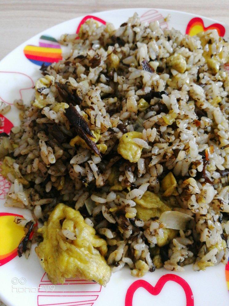 橄榄菜鸡蛋炒饭