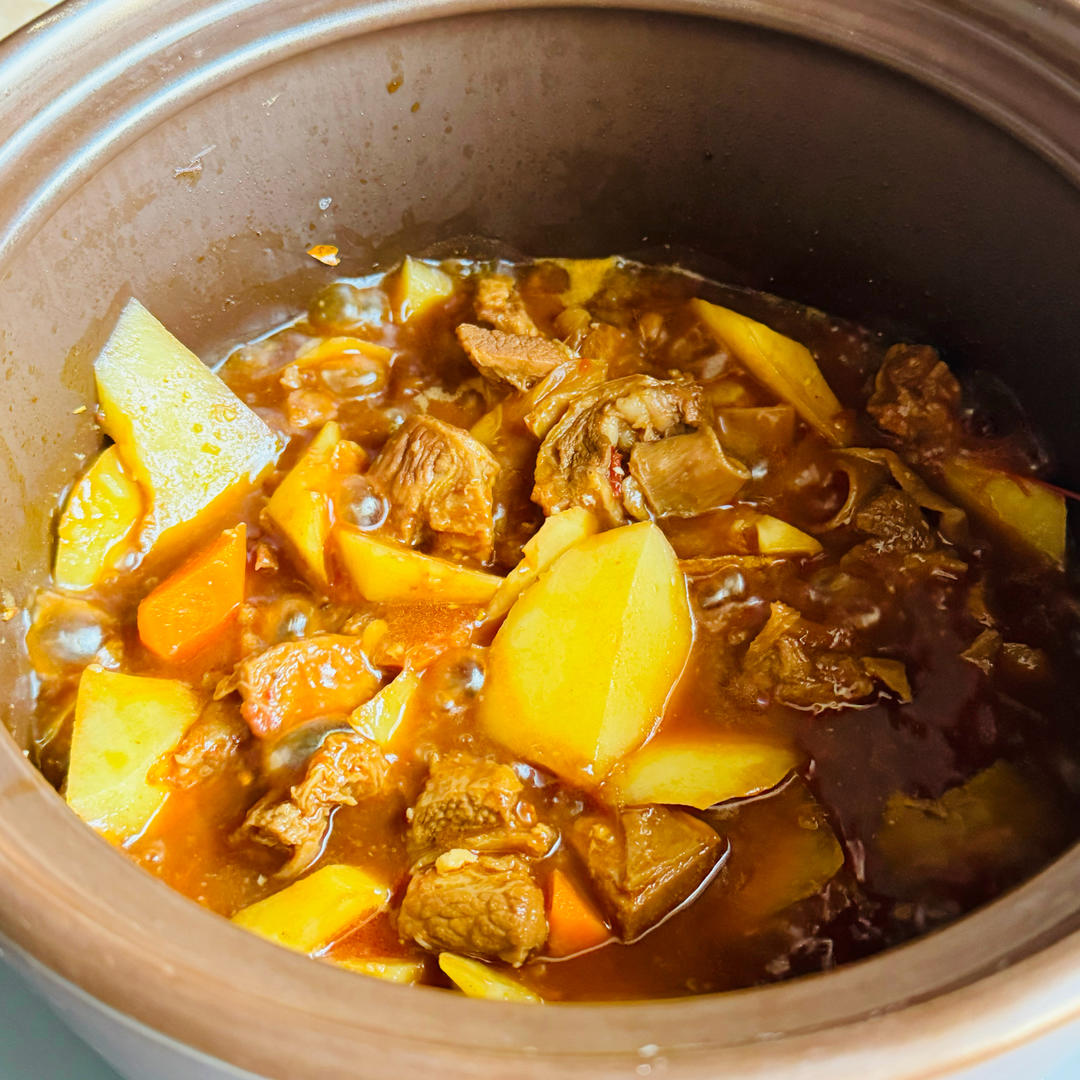 土豆焖牛腩