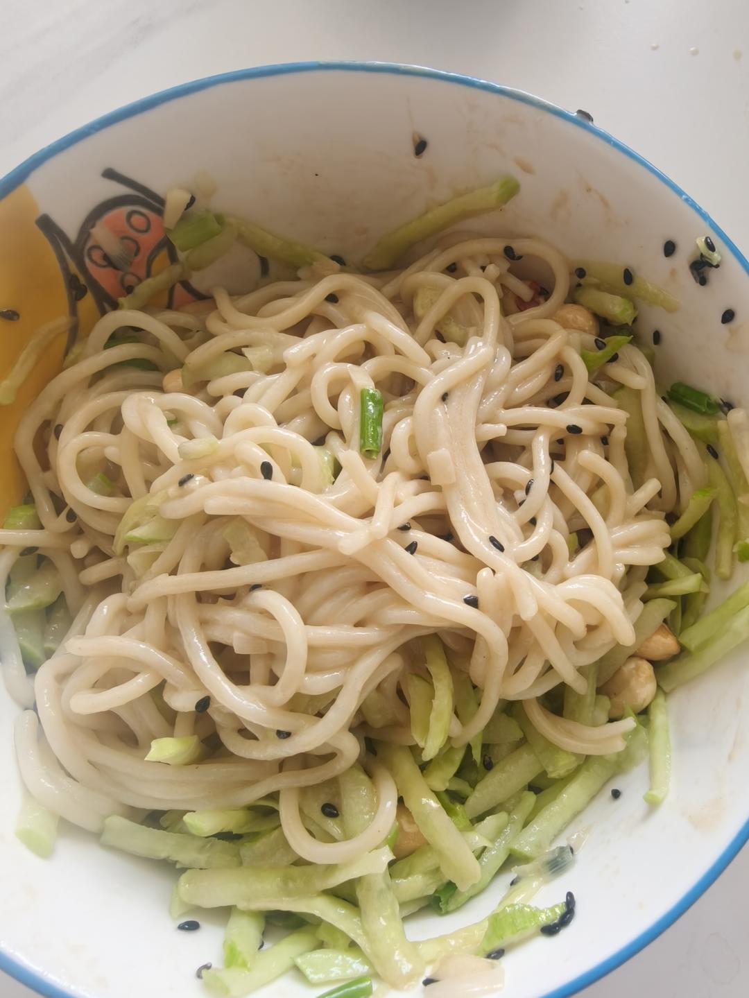 天热必吃麻酱拌面