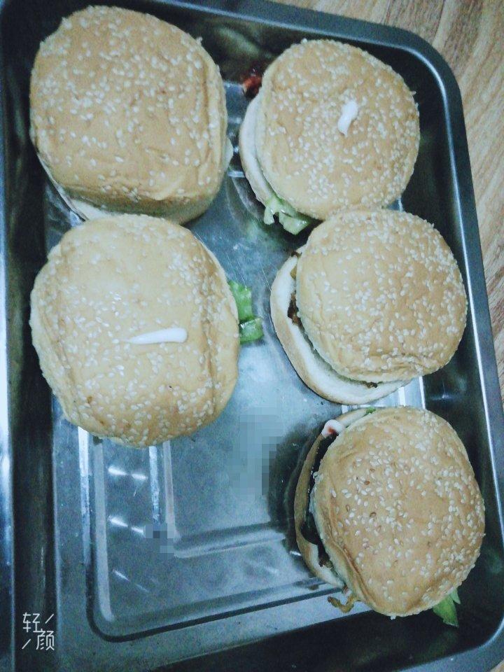 自制营养肉饼汉堡包