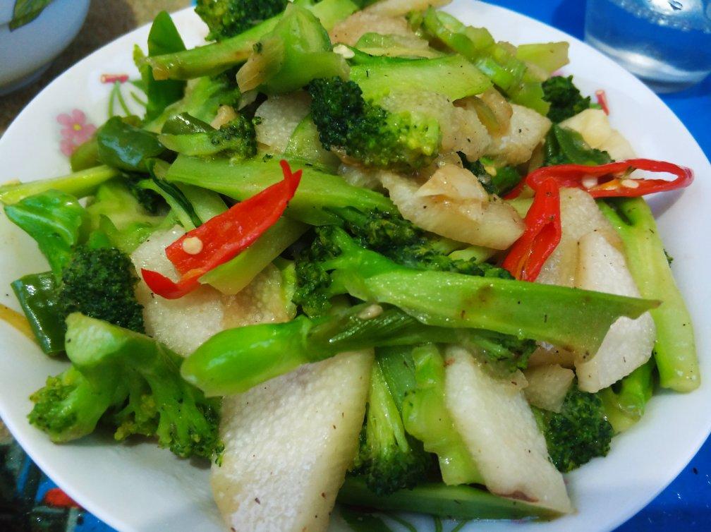 清炒山药西兰花