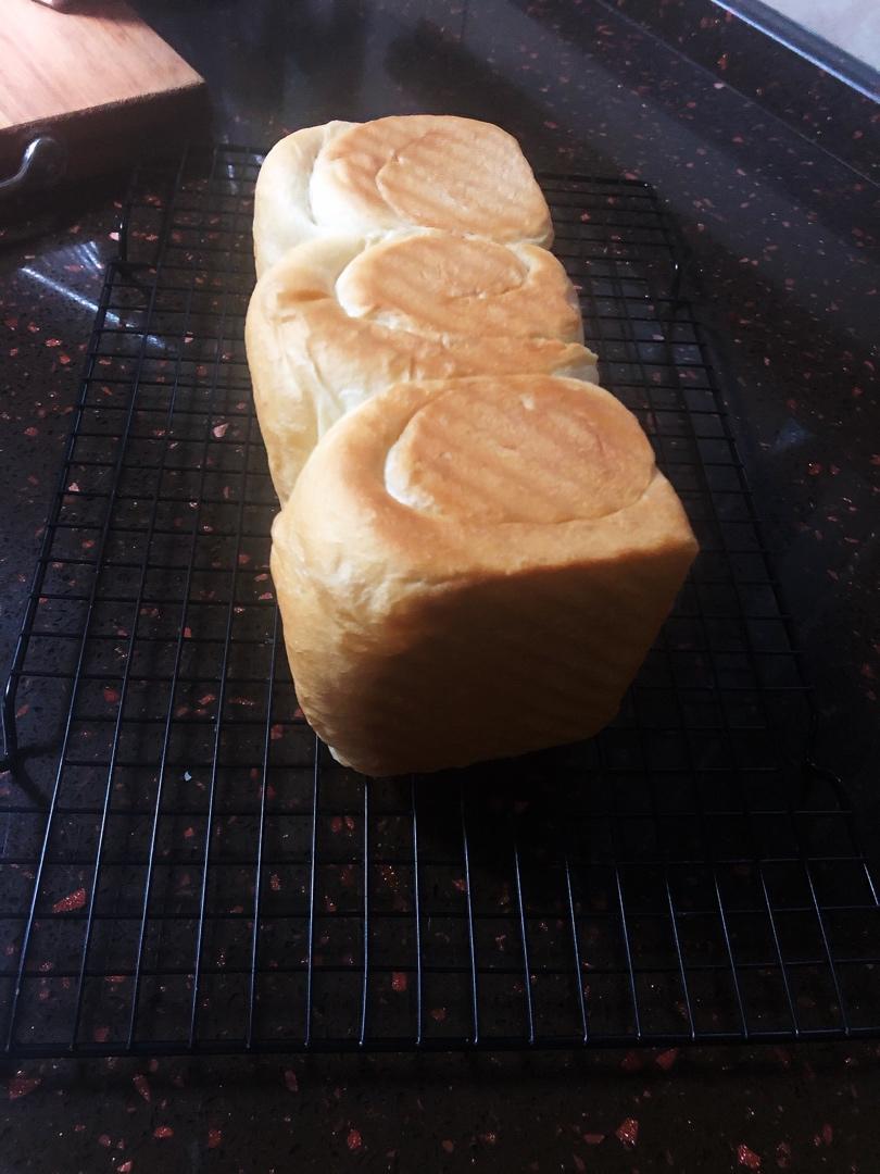 《Tinrry+》软绵绵的白吐司