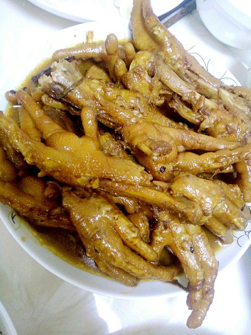 卤鸡爪子