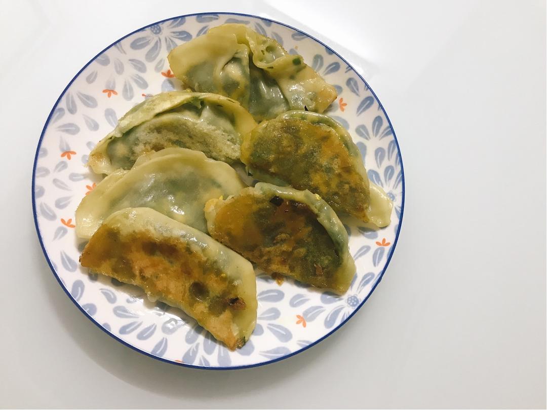 15分钟快速操作的韭菜锅贴