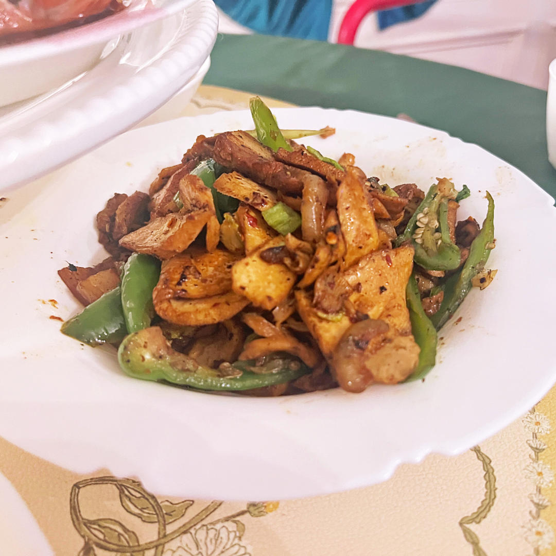 香干回锅肉