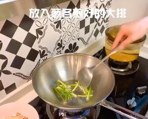 好嫩好香的葱烧大排的做法 步骤3