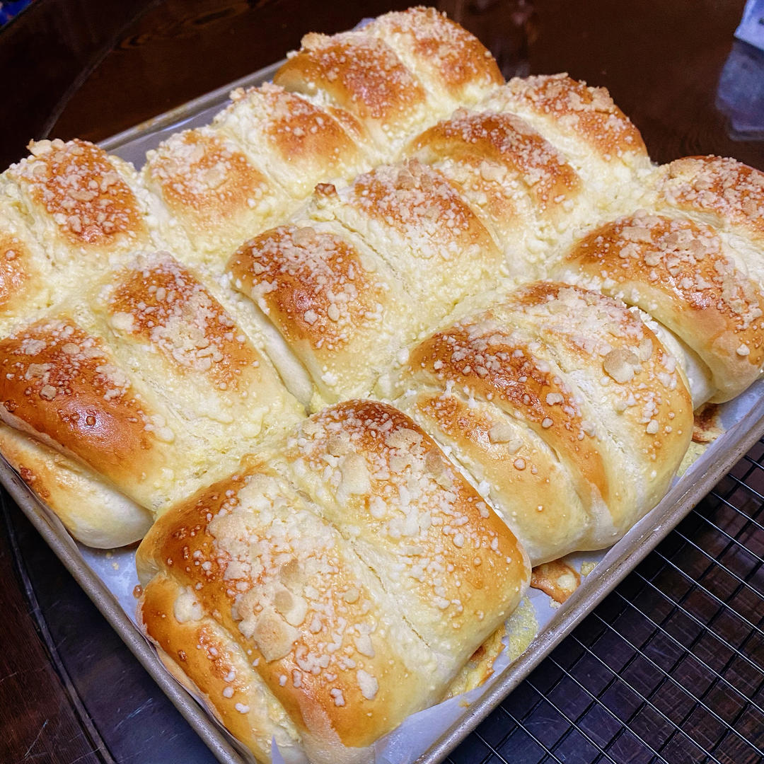 甜口吐司~香甜的酥粒椰蓉奶香吐司~