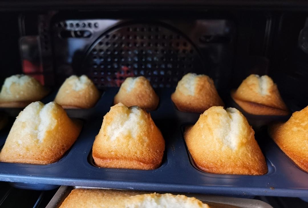 小山进公开食谱-日式超蓬松费南雪，不藏私公开费南雪蓬松的关键