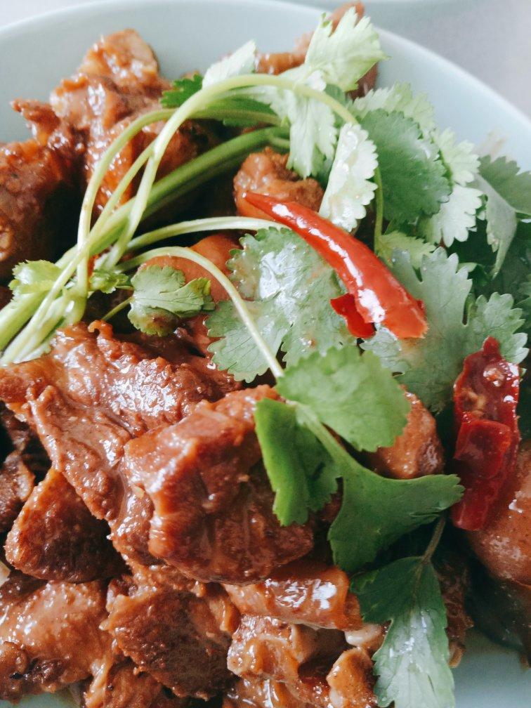 红烧猪蹄，酱香味，超级过嘴瘾的卤猪蹄