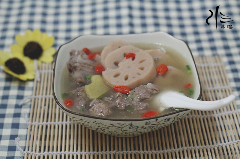 莲藕排骨汤