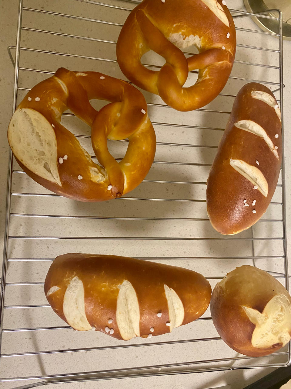 做了N次碱水面包，总结出最优制作方法，100%完美表皮