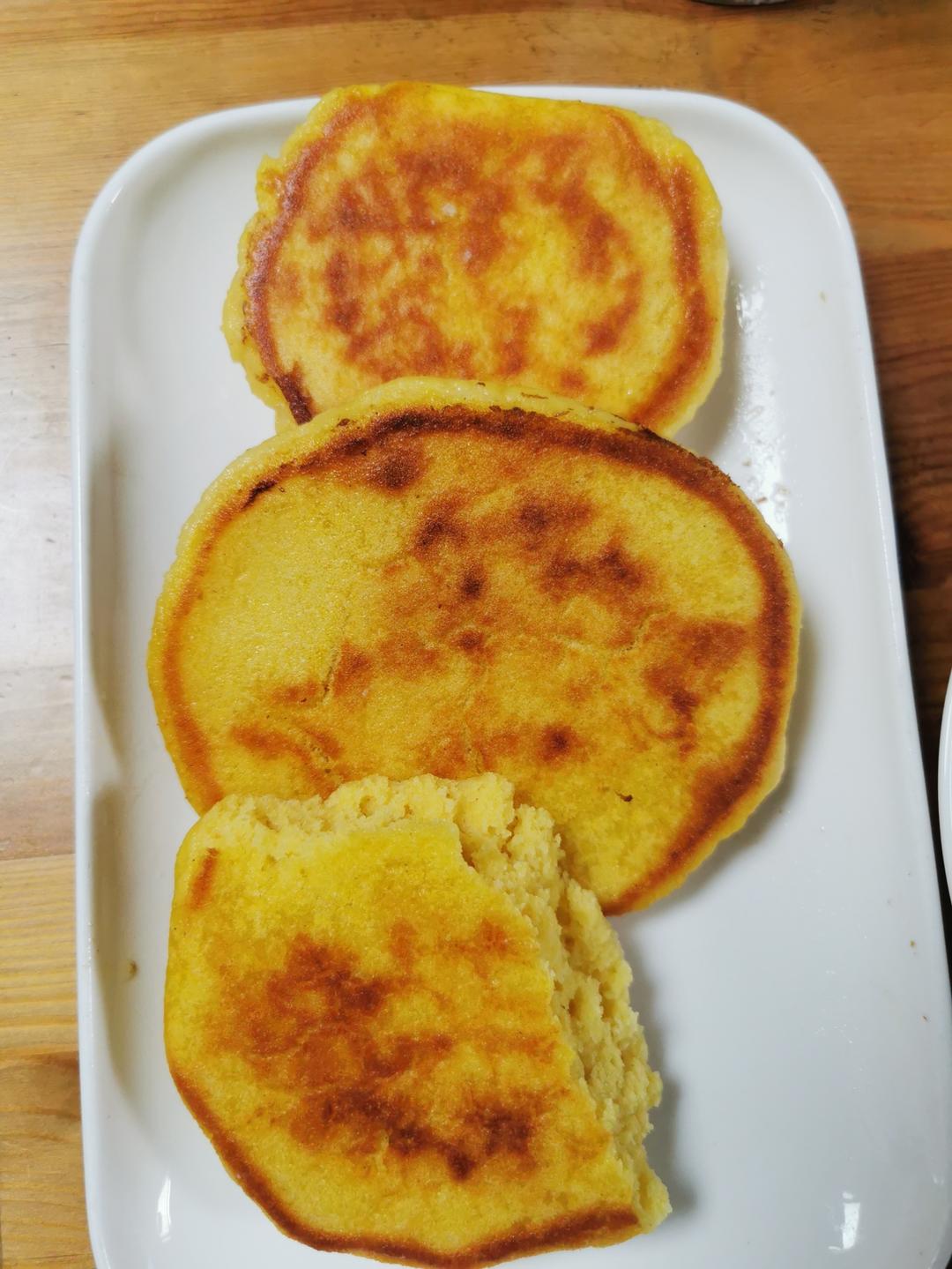 贴玉米面饼子