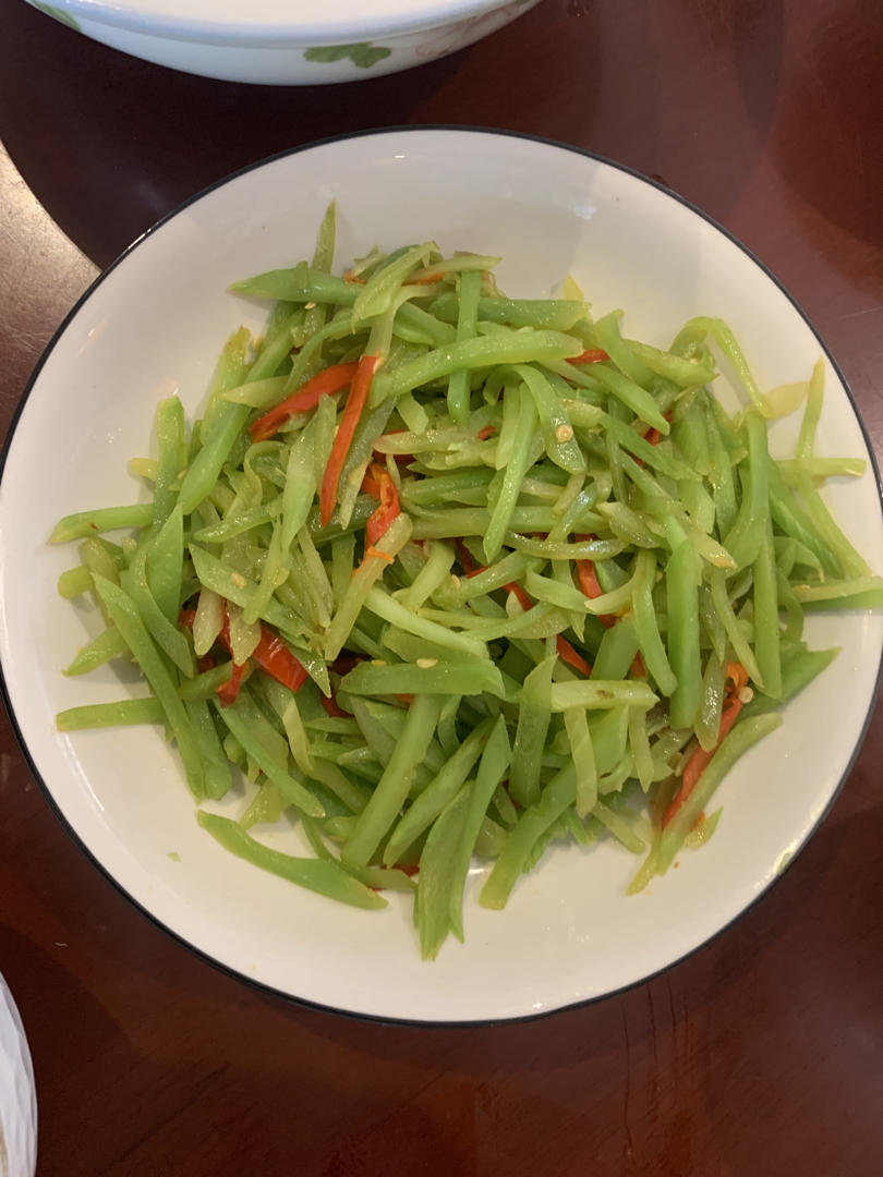 清炒莴笋丝
