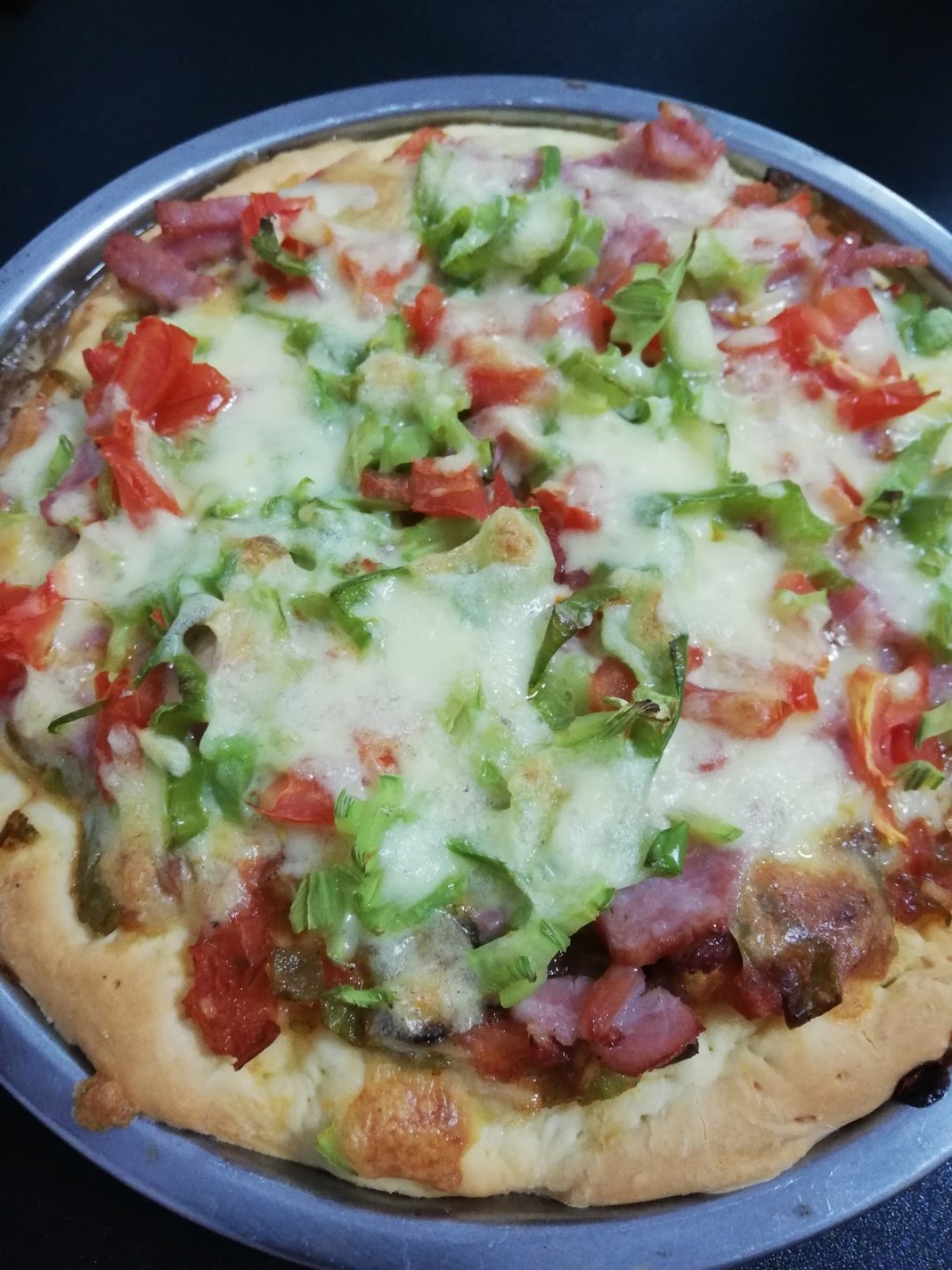 蔬菜香肠披萨（内含披萨饼皮，披萨酱做法）