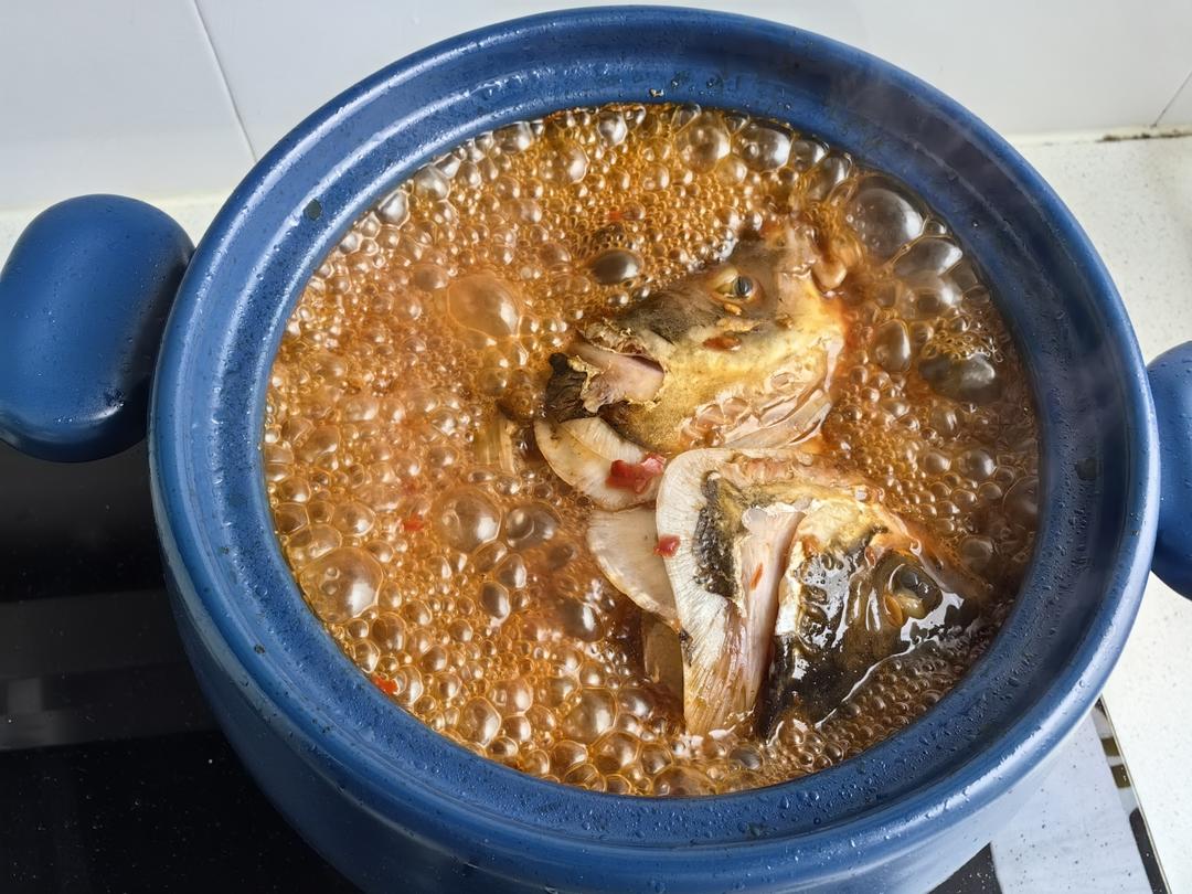 鱼头泡饼 炖鱼头（家庭版旺顺阁）