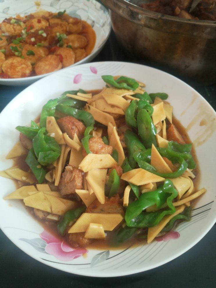 尖椒炒豆皮➕灵魂汤汁