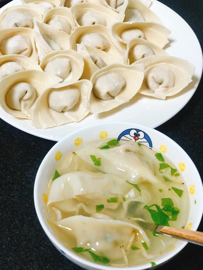 芹菜鲜肉大馄饨