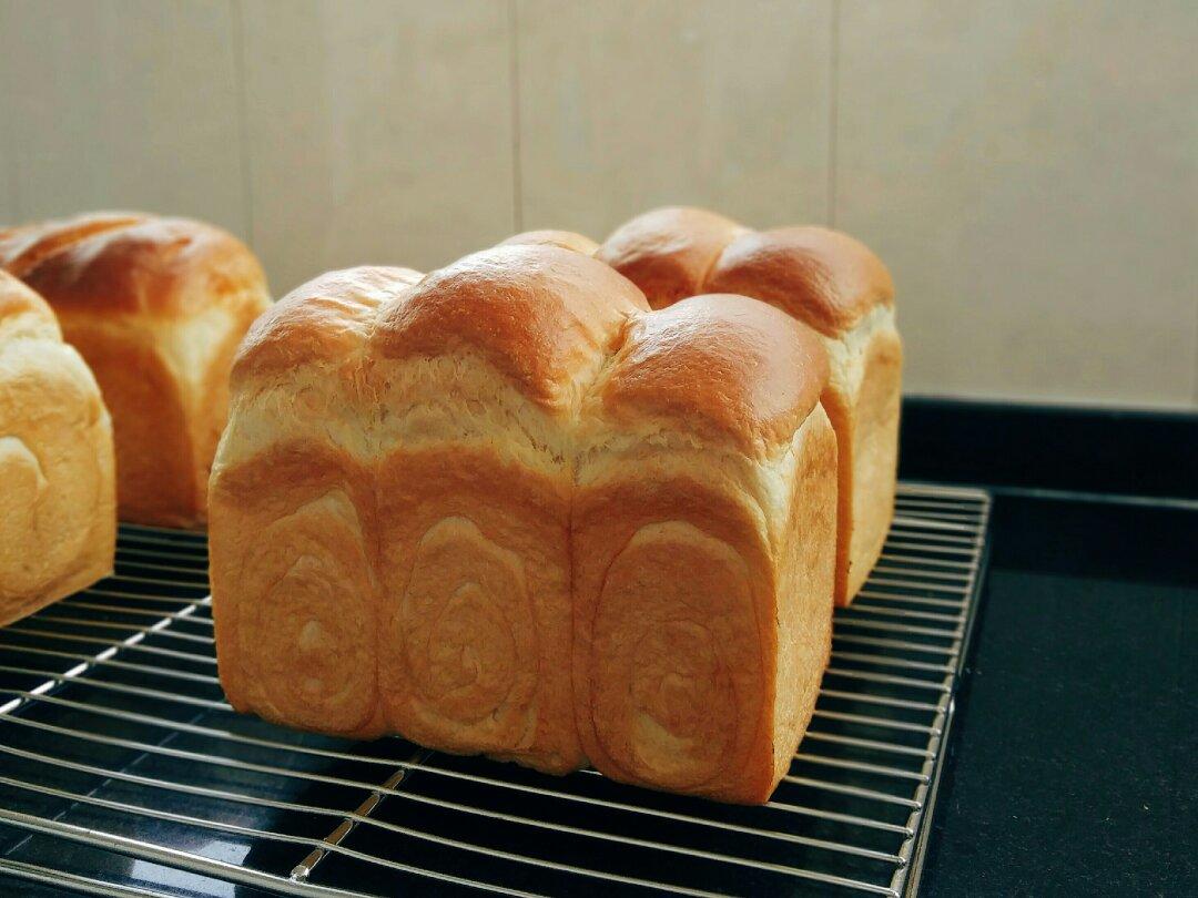 超绵软de‼️皇后吐司💯一口就沦陷✔️