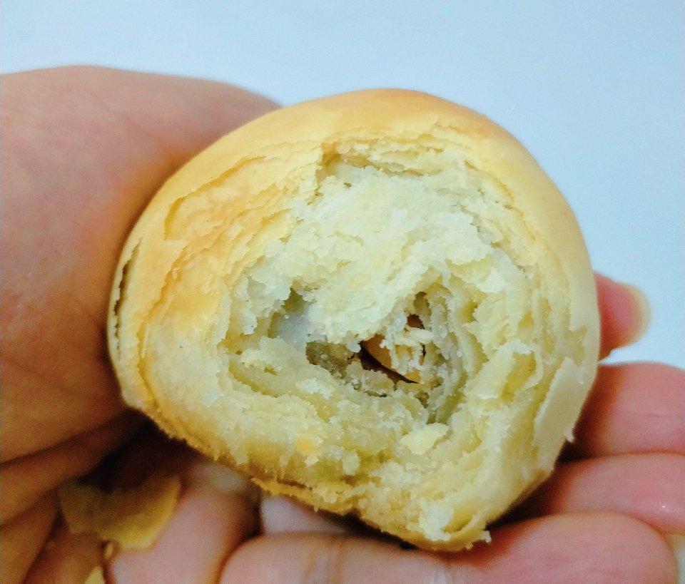 酥皮五仁月饼