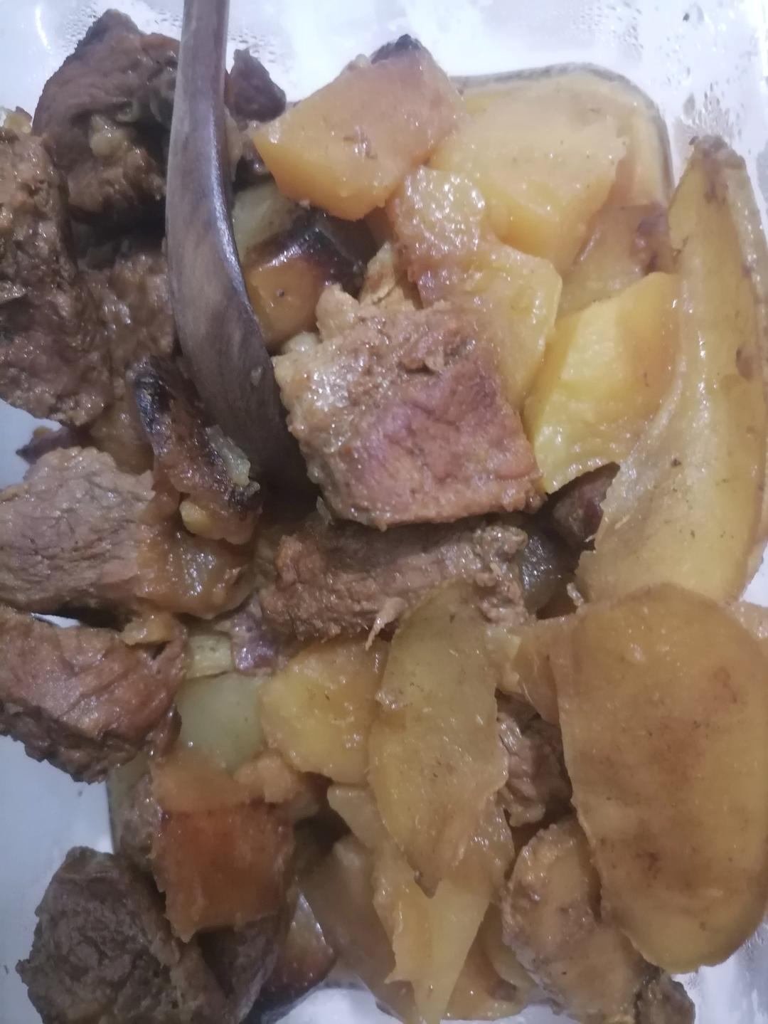 土豆炖牛肉