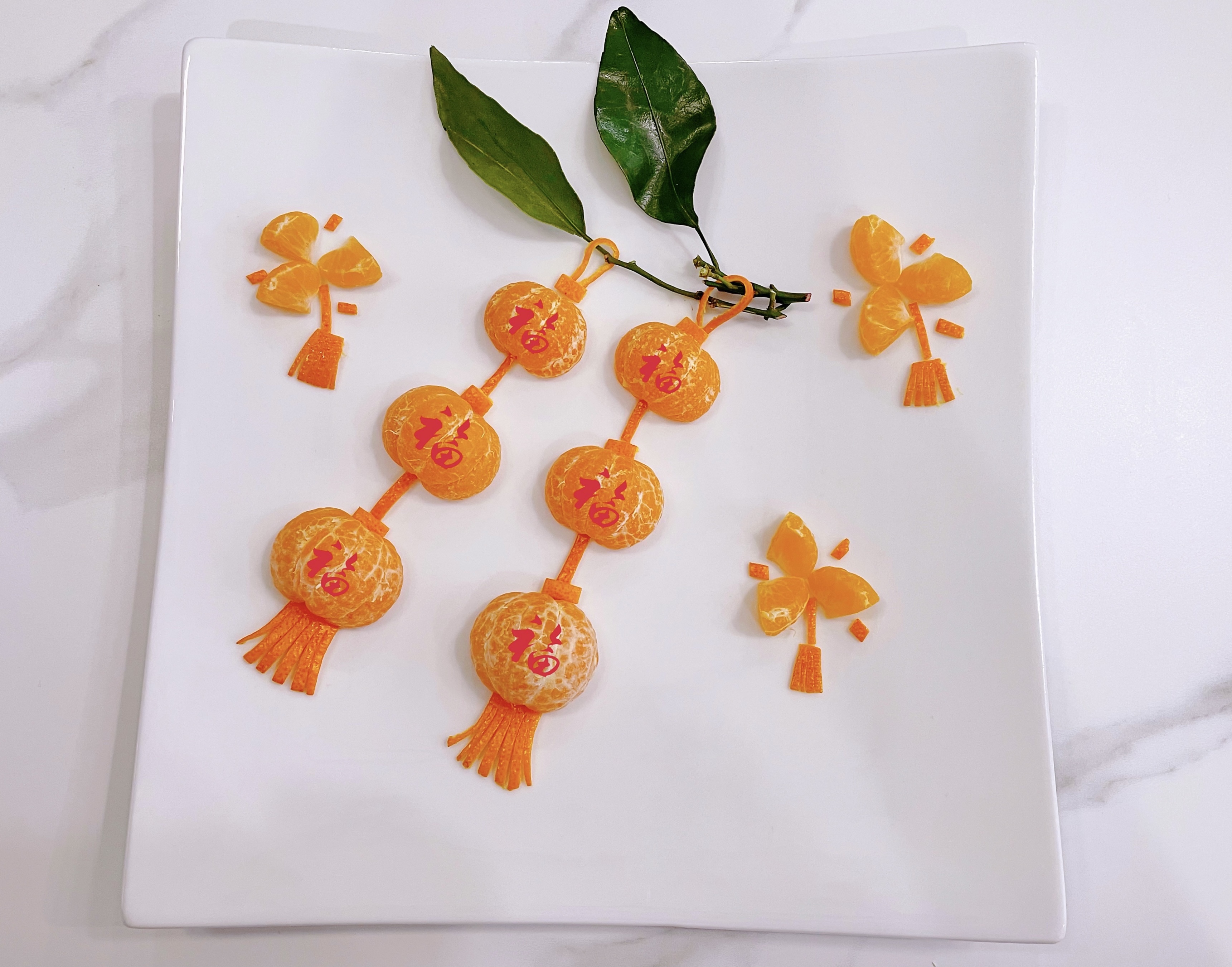新春福气橘子🍊灯笼摆盘-只用橘子，超简单，小朋友的最爱的做法 步骤2