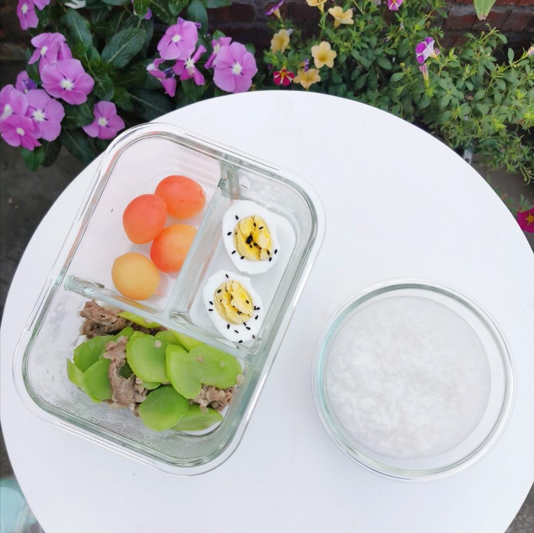 小Y的上学早餐记