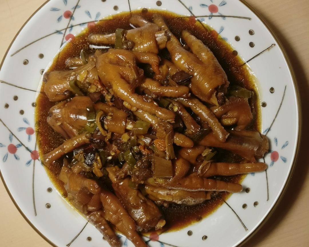 电饭煲脱骨红烧鸡爪 电饭煲脱骨红烧鸡爪