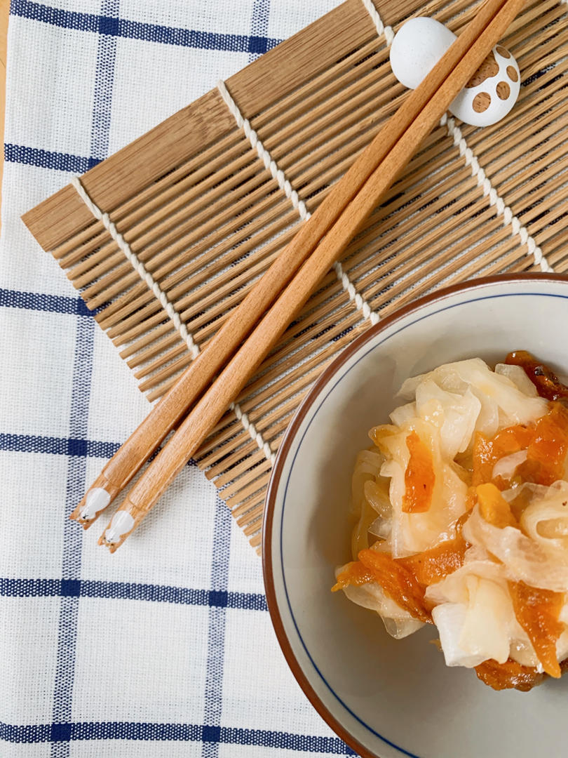 小森林美食-萝卜拌柿饼