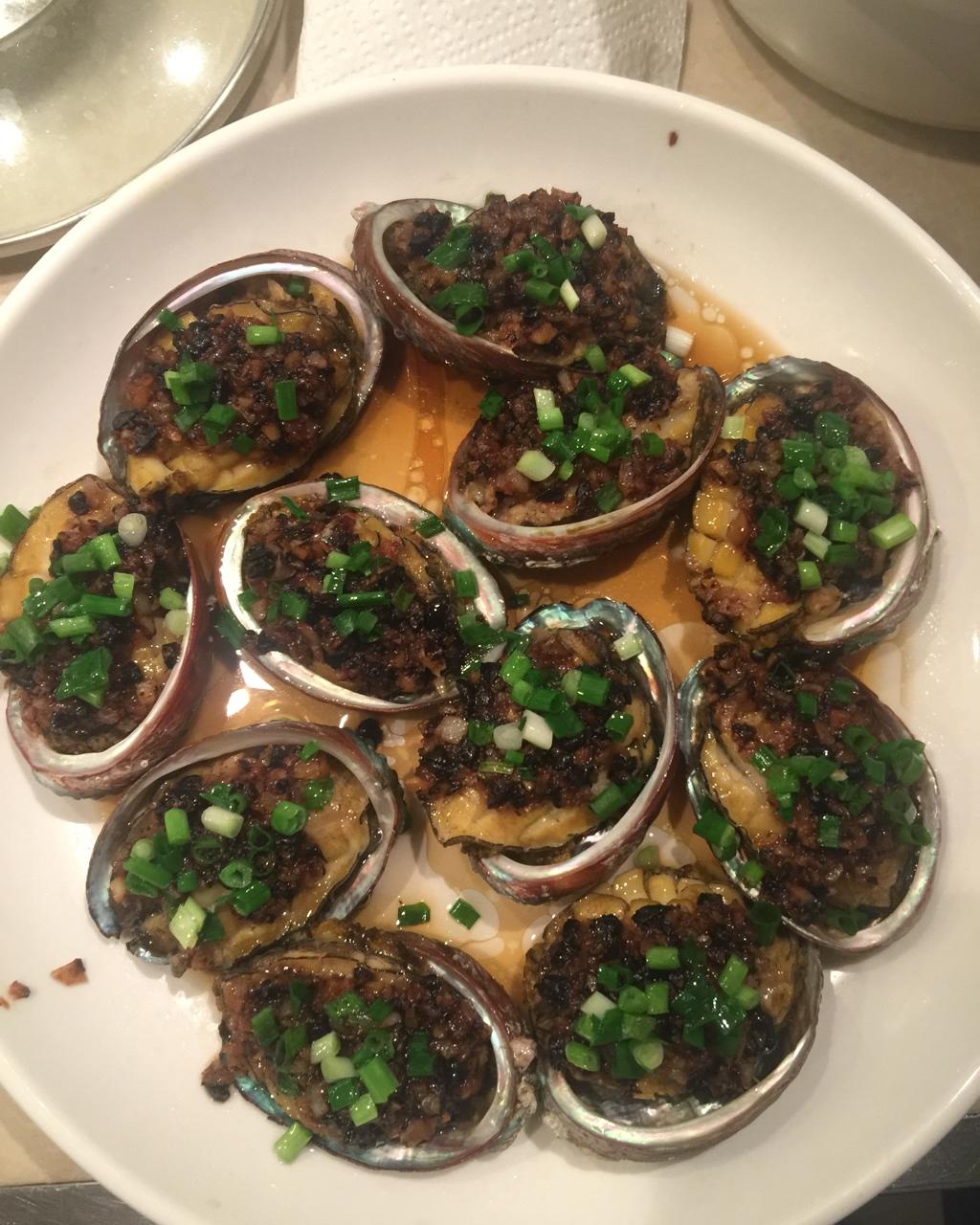 蒜蓉粉丝蒸鲍鱼