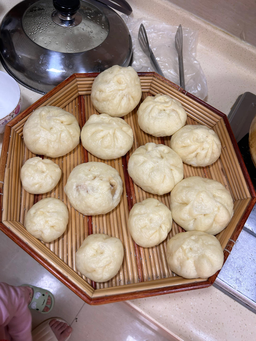 酱肉包子