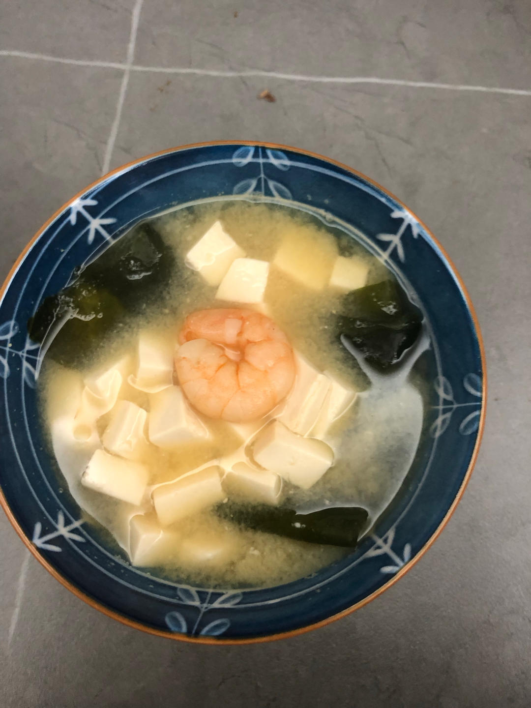 豆腐裙带菜味噌汤