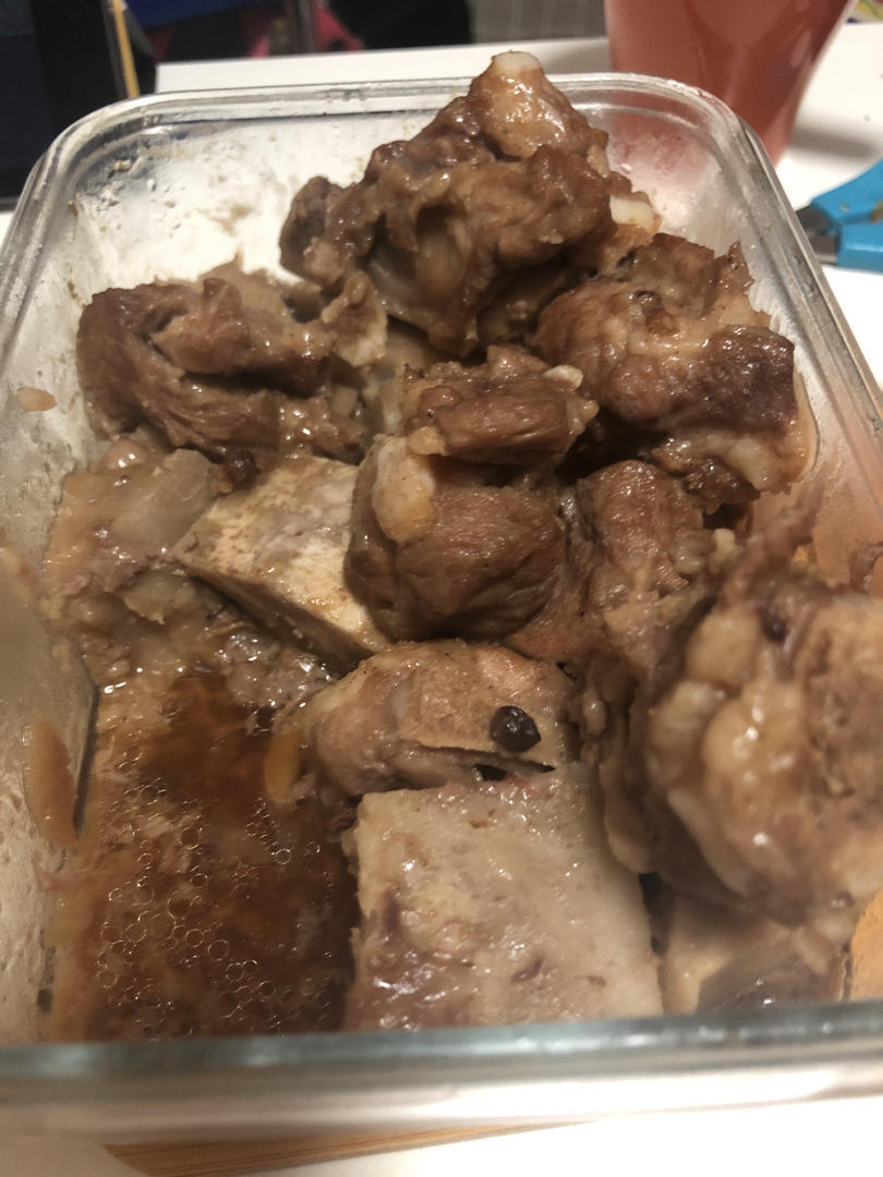 好吃到舔碗的荔浦芋头蒸排骨。