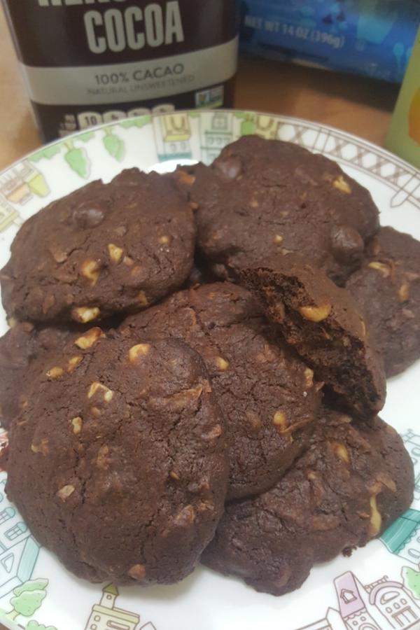 三重巧克力曲奇饼干 Triple Chocolate Cookies