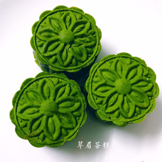 广式月饼—蛋黄莲蓉月饼