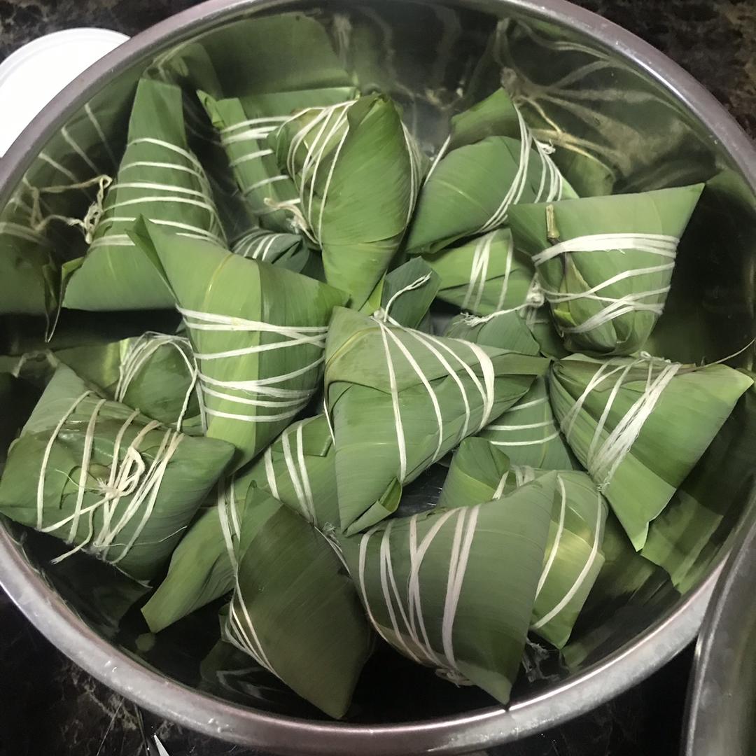 五种馅料传统四角粽子视频包法（一张粽叶，超简单）