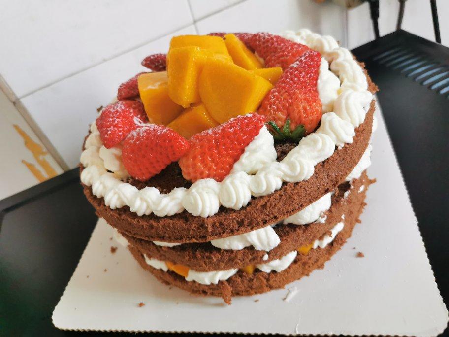 简单奶油蛋糕水果裸蛋糕