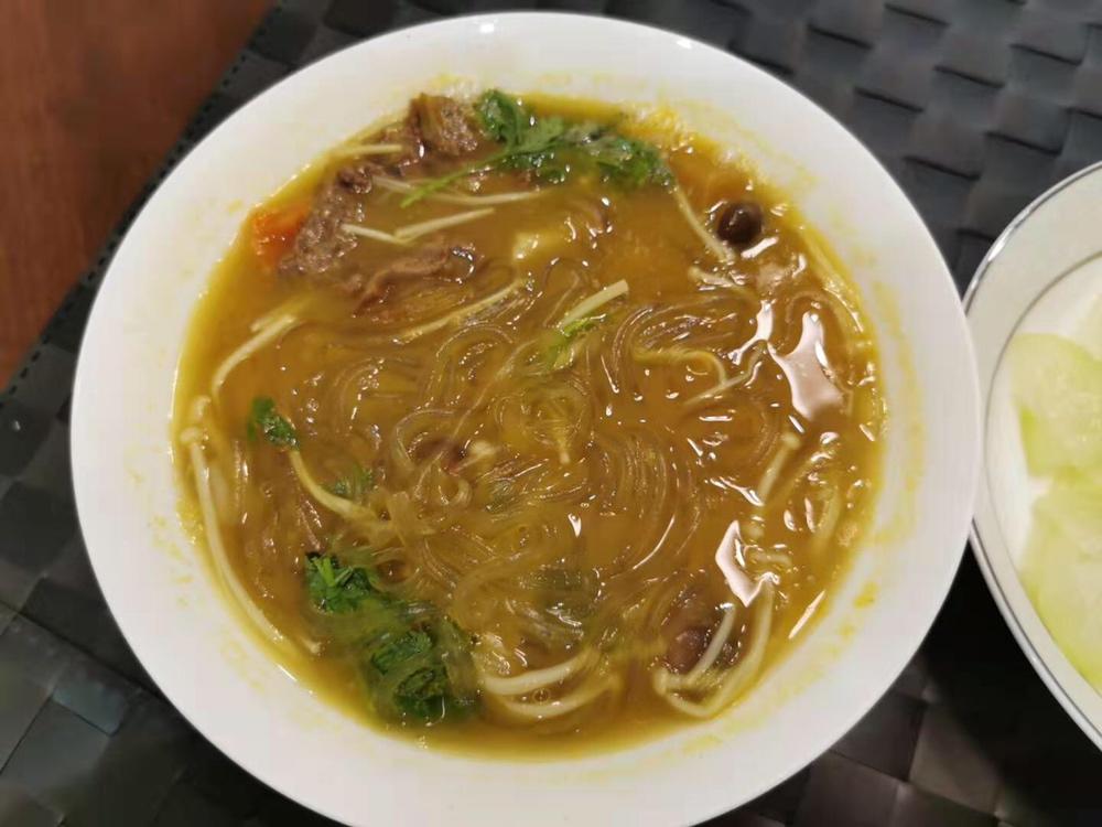 咖喱牛肉粉丝汤