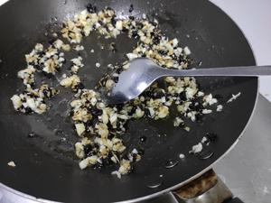 蒜蓉豆豉蒸排骨的做法 步骤12
