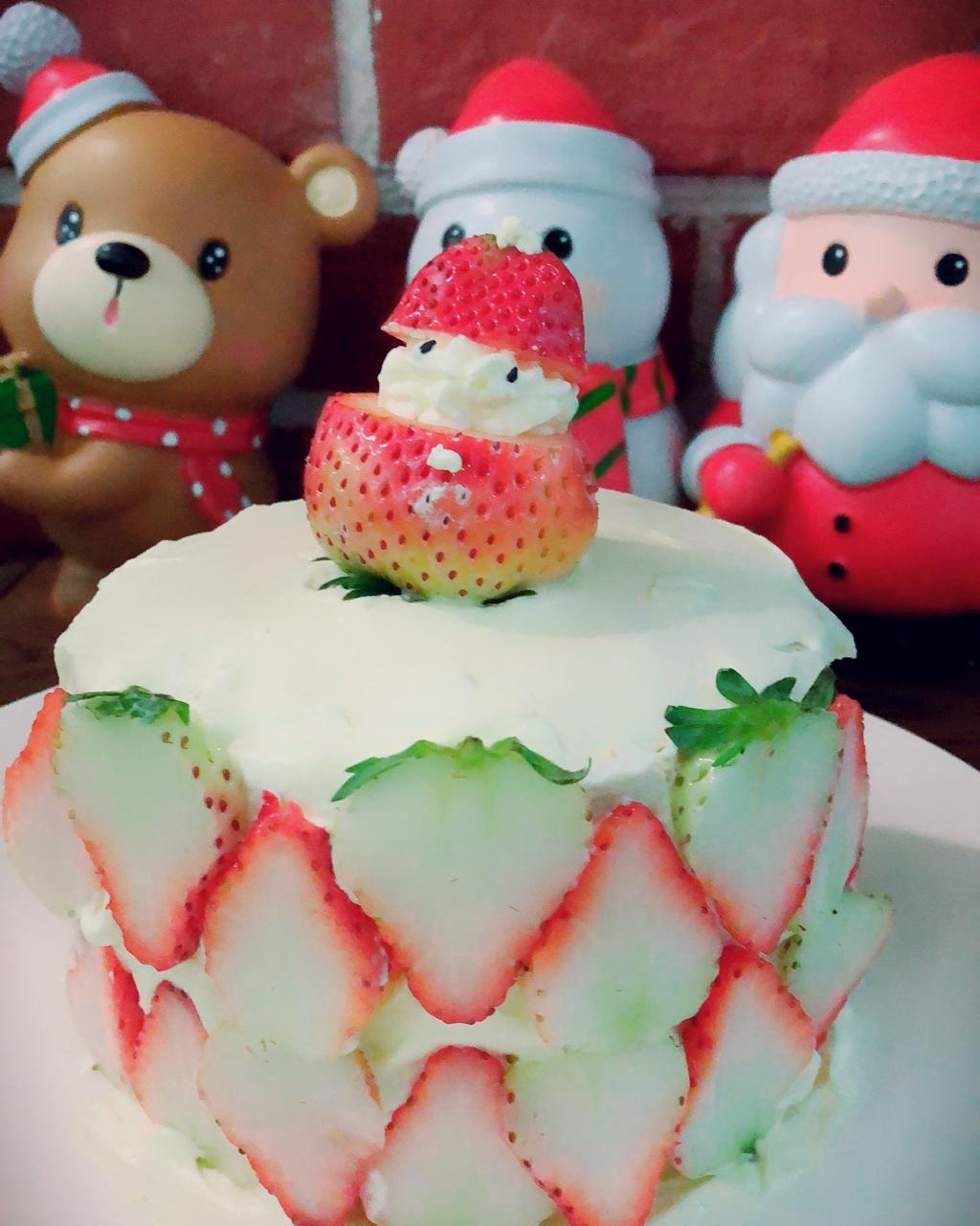 圣诞草莓雪人裸蛋糕～超简单懒人版