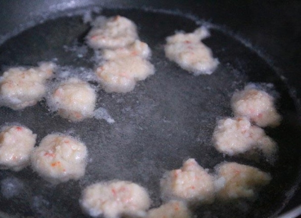 水煮虾滑粉丝娃娃菜的做法 步骤8