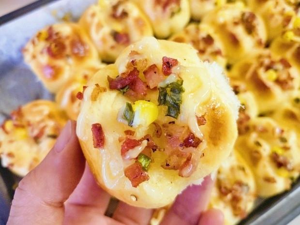 一口一个培根小面包的做法