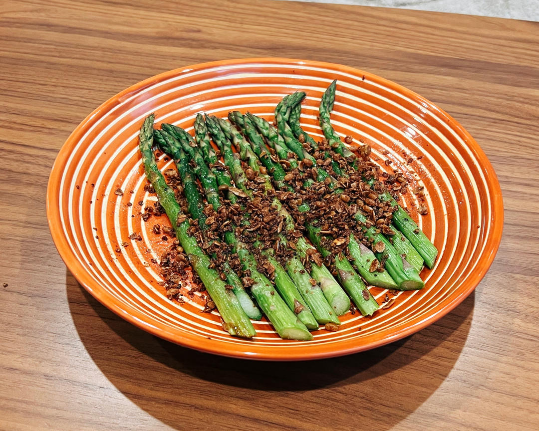 【健康三餐】燕麦香酥粒烤芦笋