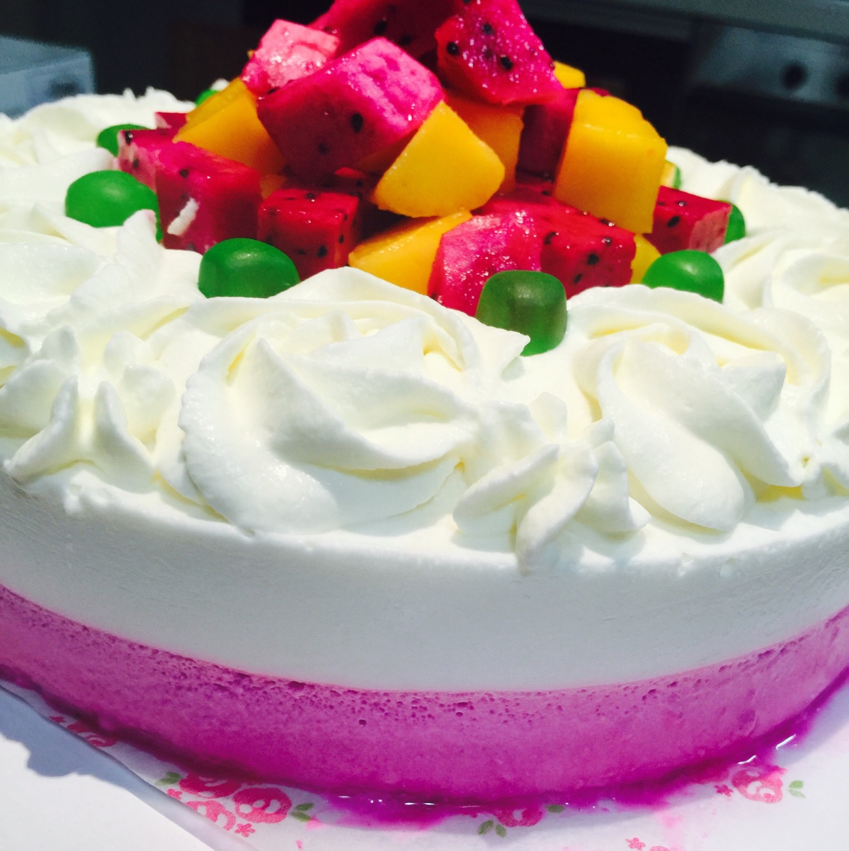 椰香火龙果慕斯