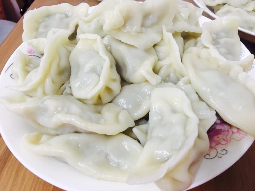荠菜鲜肉饺子