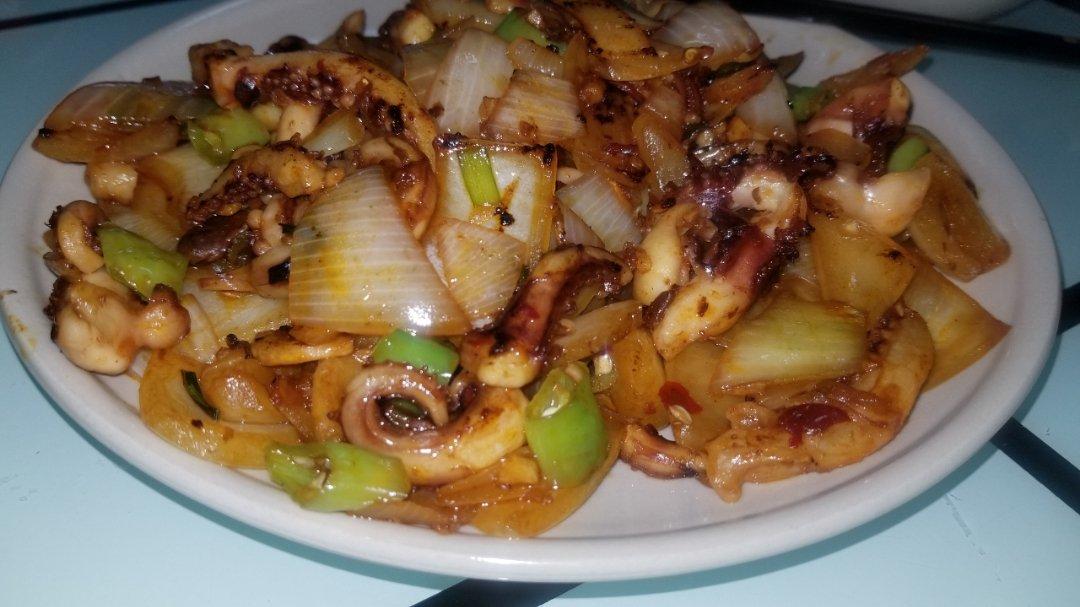 爆炒鱿鱼须